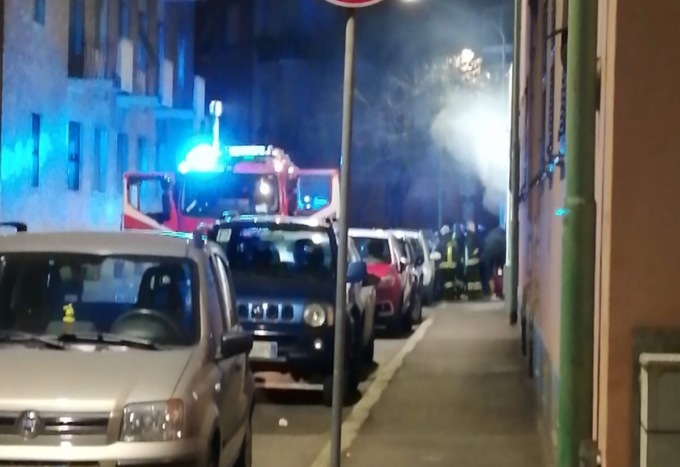 Novi Ligure, incendio in negozio in via Trieste