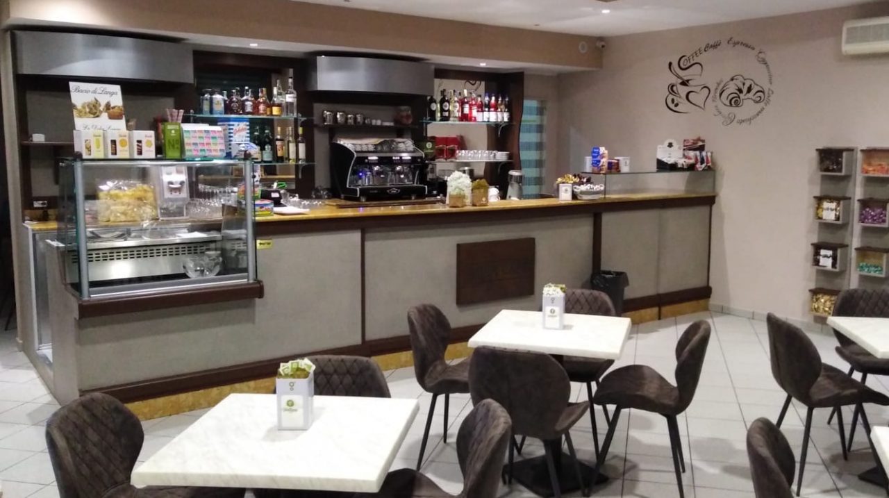 Individuati i due rapinatori dell’Eden Café di Sale