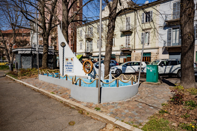 Alessandria: riapre la fontana-monumento ai Marinai d’Italia