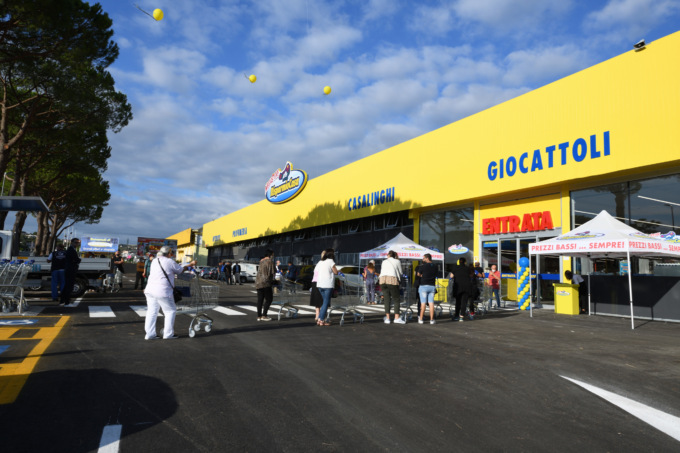 Risparmio Casa apre a Serravalle e Alessandria: 30 assunzioni per negozio