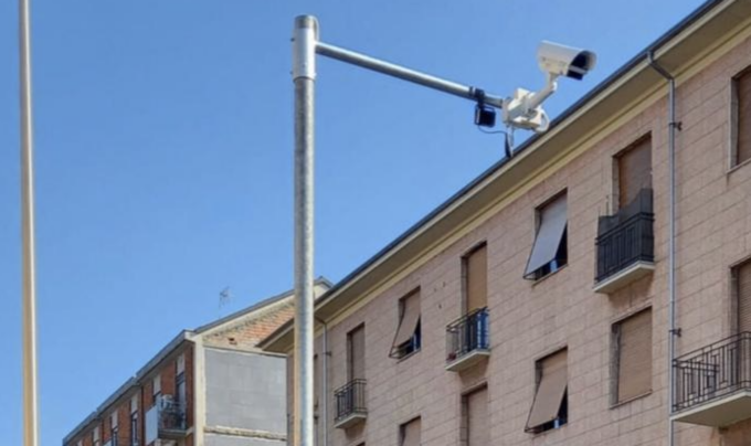 Alessandria: Sciaudone (Forza Italia) contro la telecamera sul palo di Corso Acqui