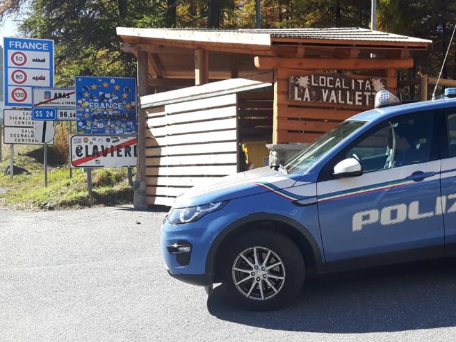 Torino, ricoverata bimba di 11 anni respinta alla frontiera con Francia