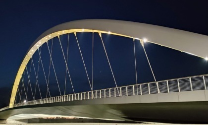 Anche Alessandria spegne le luci contro il caro energia