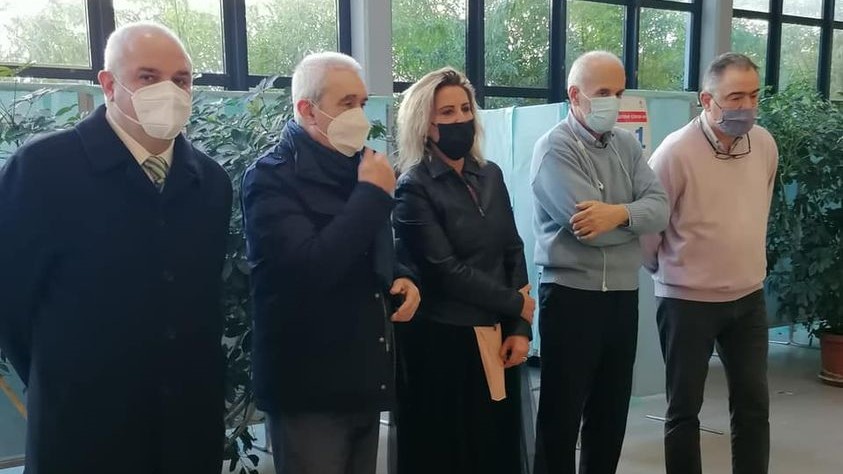Il centro fieristico di Novi Ligure è un nuovo polo vaccinale: “Fino a 528 vaccinazioni al giorno”