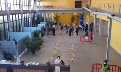 Centri vaccinali Asl Al: al via il nuovo orario 7-14, Valfrè operativa anche 3 sere a settimana