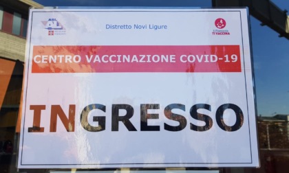 Centri vaccinali Asl AL: nuovo orario (7-14) dal 25 giugno