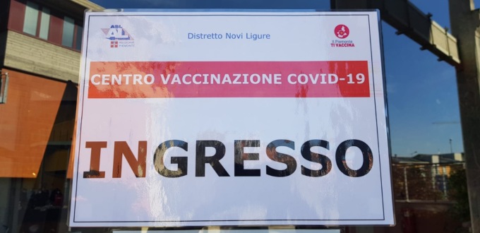 Centri vaccinali Asl AL: nuovo orario (7-14) dal 25 giugno