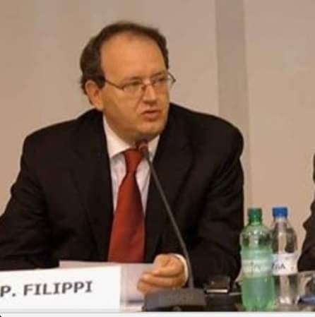 Sala gremita per la presentazione dell’associazione Paolo Filippi