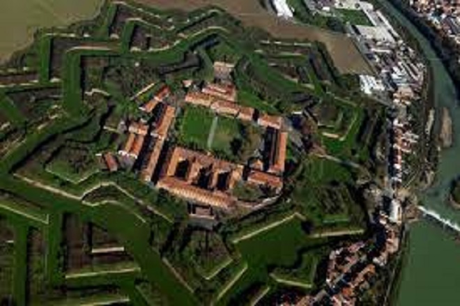 Cittadella e caserma Valfrè: due spazi appetibili per la trasformazione della città