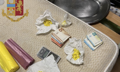 Torino, droga: al primo arresto per spaccio ne seguono altri tre