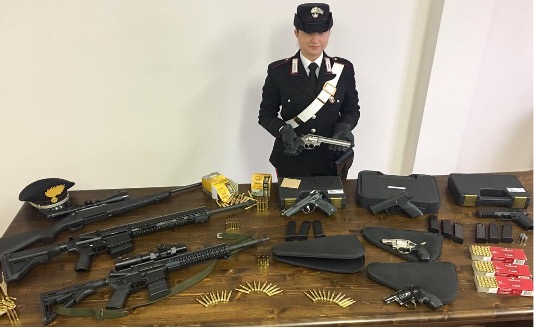 Casale Monferrato: possiede pistola senza dichiararla, denunciato