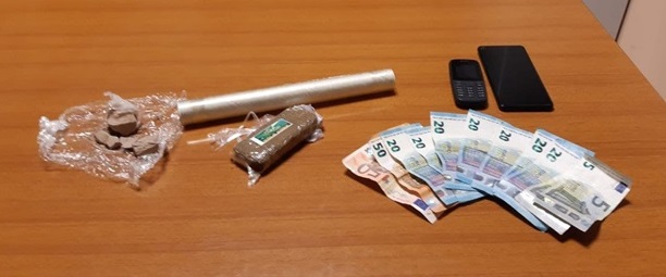 Tortona: fermato con droga e contanti, arrestato