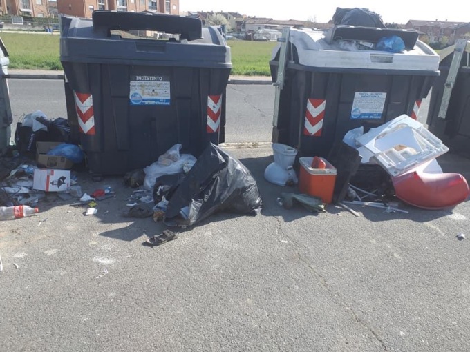 Rifiuti: continuano gli episodi di inciviltà al quartiere Cristo