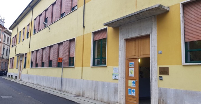 Contagi alla De Amicis di Alessandria: 14 i docenti positivi, 6 classi in quarantena