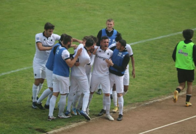 Dilettanti, 2-2 del Casale col Legnano, Derthona a Varese