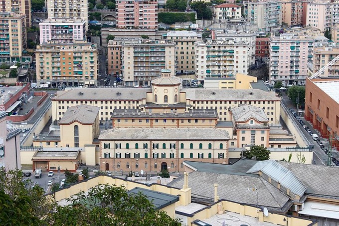 Genova: detenuto aggredisce e morde due agenti della polizia penitenziaria a Marassi
