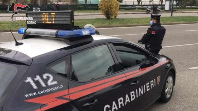 Torino: rubano vestiti e alimentari, 4 arresti