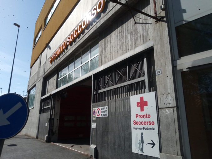 Uomo danneggia i locali del pronto soccorso di Alessandria