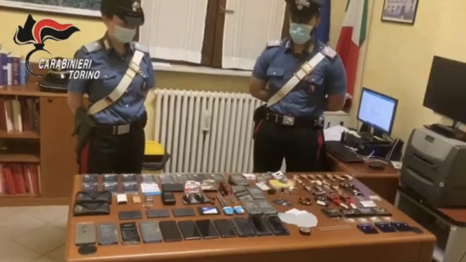 Furto al centro Amazon di Torrazza: arrestato un operaio