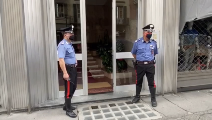 Torino: cadavere in una cantina, fermato il fratello della vittima