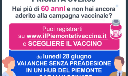 Vaccini, Piemonte: priorità agli over 60 anche senza preadesione