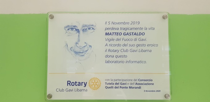 L’aula di informatica della scuola media di Gavi intitolata a Matteo Gastaldo
