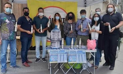 Alessandria: borracce ecologiche e lotta alle slot, il M5S riparte dal quartiere Cristo