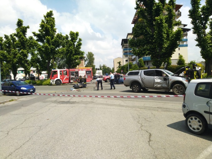Alessandria: scontro tra Suv e moto in via Massobrio, morto motociclista