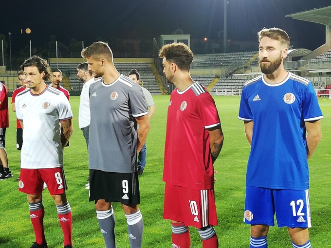 Alessandria Calcio, presentate le maglie del ritorno in Serie B