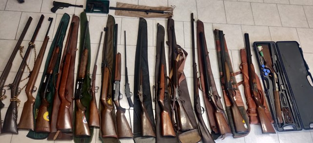 Acqui Terme: cacciatore dimentica fucile in macchina, denunciato e revocato porto d’armi