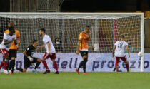 Benevento-Alessandria 4-3: ritorno amaro per i Grigi in Serie B, la tripletta di Corazza non basta