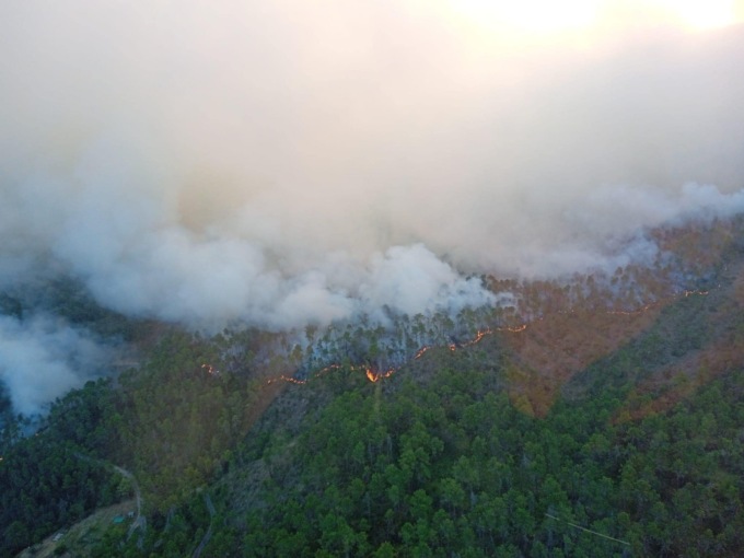 Incendio nei boschi a Framura: iniziata opera di bonifica
