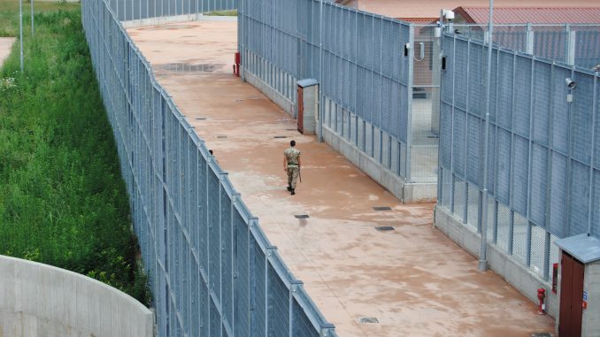 Torino, tentativo di rivolta al Cpr di corso Brunelleschi