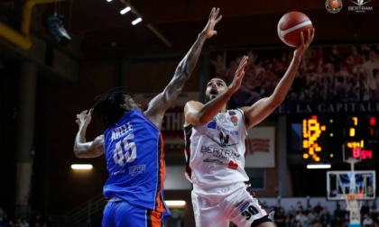 Derthona Basket, primo successo in Serie A sul campo di Brescia