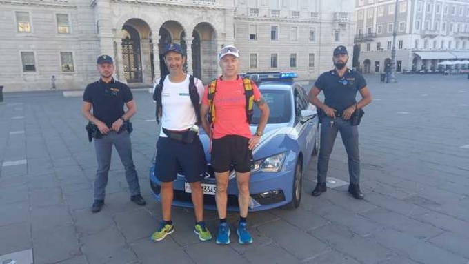 Genova, al via dalla Questura la 5^ tappa del “Giro d’Italia di corsa”