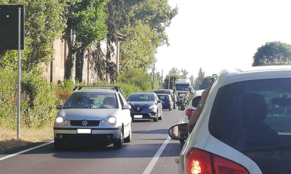Tamponamento sulla provinciale tra Casal Cermelli e Alessandria: rallentamenti e code