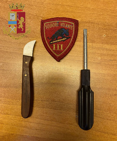 Torino: torna al furgone e trova il ladro all’interno, arrestato 26enne