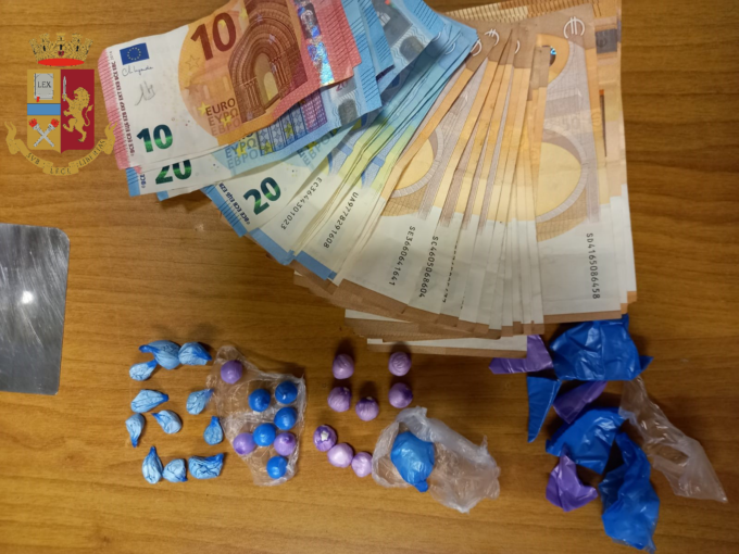 Torino, weekend di contrasto allo spaccio di droga nel quartiere Barriera Milano: 10 arresti