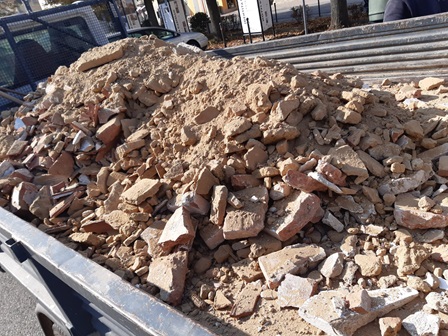 Fubine: trasport rifiuti di costruzione sul proprio autocarro, sanzionato