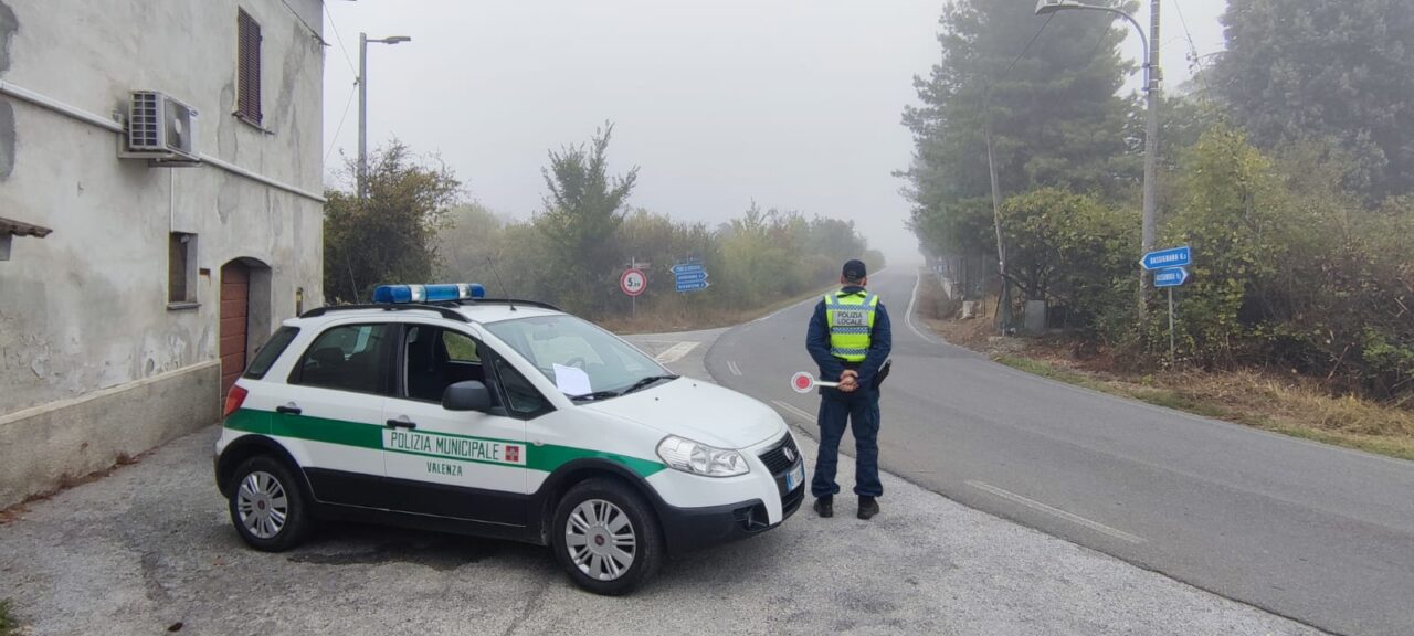 Incidente tra due veicoli sulla statale 494: feriti due fratellini di 12 e 3 anni