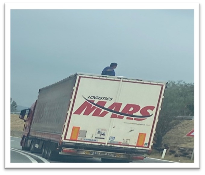 Ovada: 7 extracomunitari irregolari sul tir, identificati e denunciati
