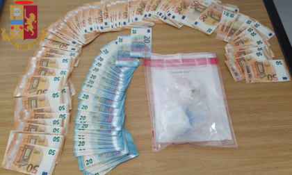 Genova: nasconde la droga dentro al volante, arrestato