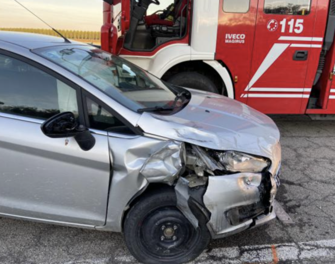 Valenza: incidente sulla SS494, coinvolte 4 persone ma nessuna è grave