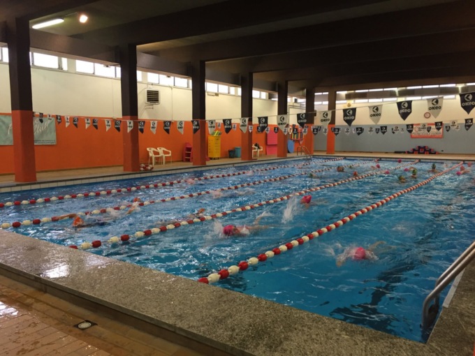 Improvvisa chiusura piscina Vochieri, il Comune: “Intervento per garantire la sicurezza degli impianti”