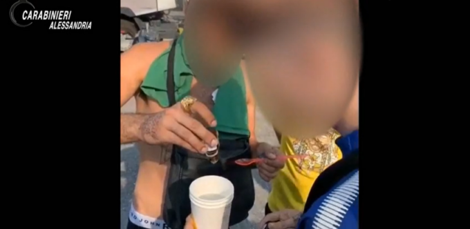 Tra spaccio e violenza: sgominata baby gang che terrorizzava i giovani di Novi Ligure