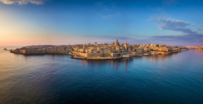 Bloccati a Malta: domani rientrano anche tre studentesse di Cuneo