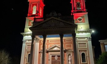 A Castellazzo Bormida il santuario illuminato per dire no alla violenza sulle donne