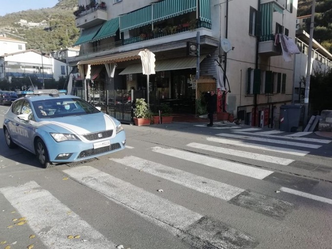 Ventimiglia, barista aggredito dopo aver chiesto il green pass