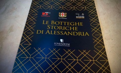 Un libro e un QR code raccontano le “Botteghe Storiche” di Alessandria