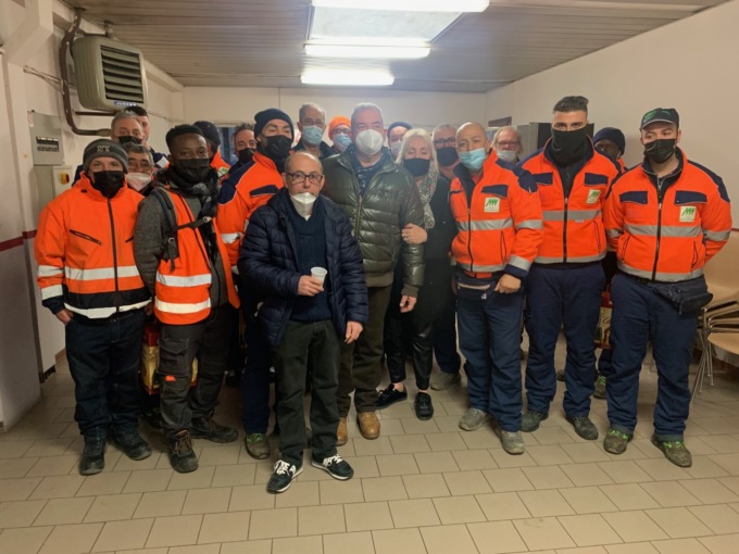 Valenza: il Sindaco fa gli auguri ai “ragazzi in arancione”